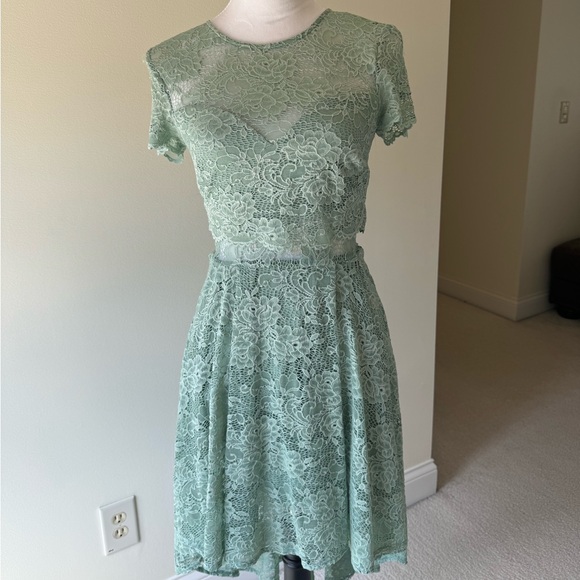 B Darlin, size small, green lace, high/low dress - Picture 1 of 5